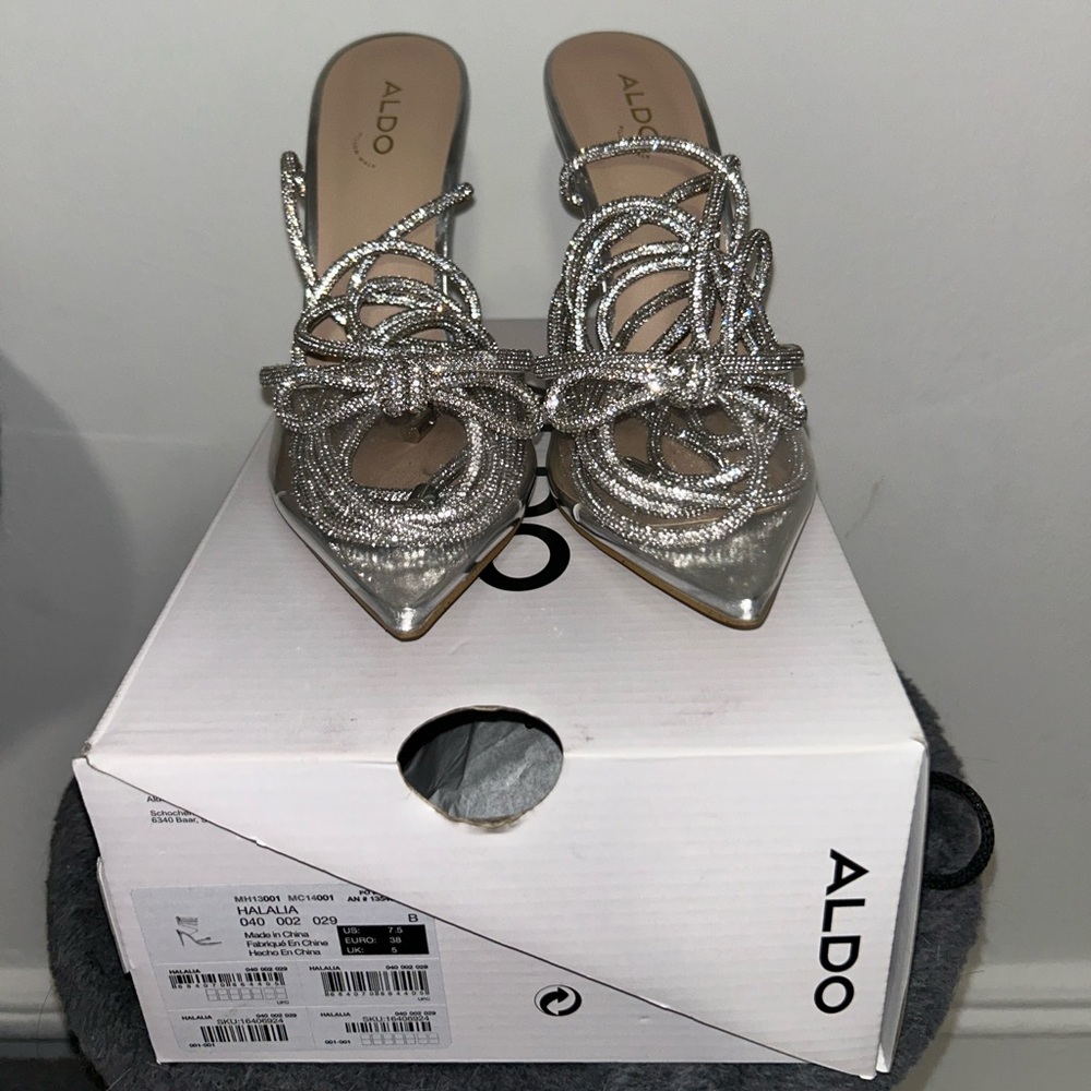 Women Lace Up Heel